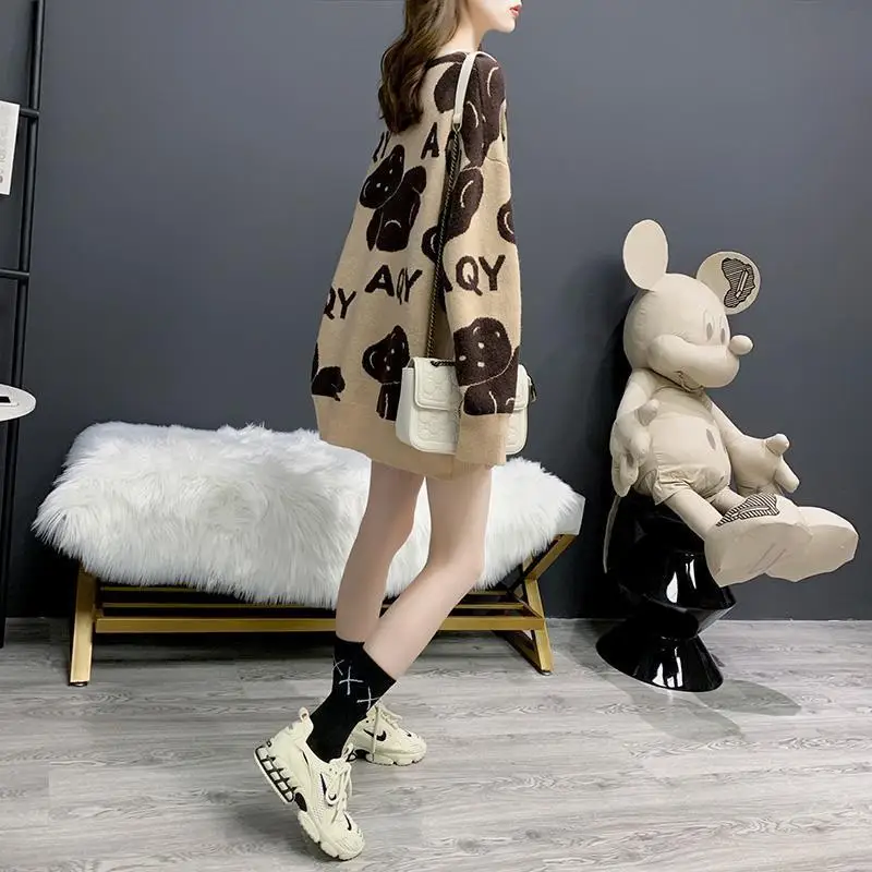 

Bear sweater for women loose wear new autumn / winter 2020 Korean version with medium length Pullover Sweater