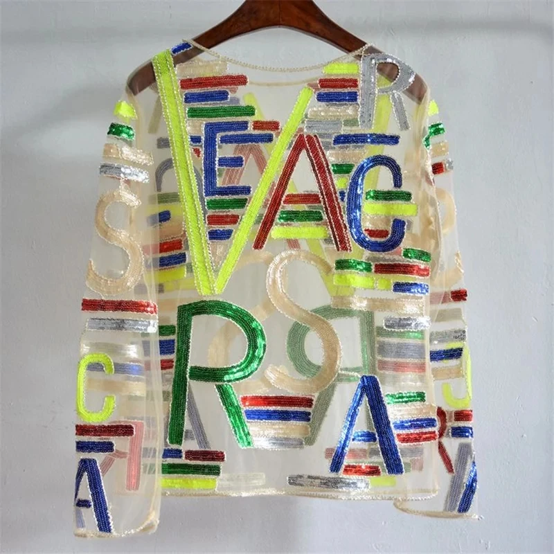 

Джинсовая куртка в стиле пэчворк, свободная винтажная однобортная куртка с отложным воротником и контрастным принтом, длинными рукавами, в...