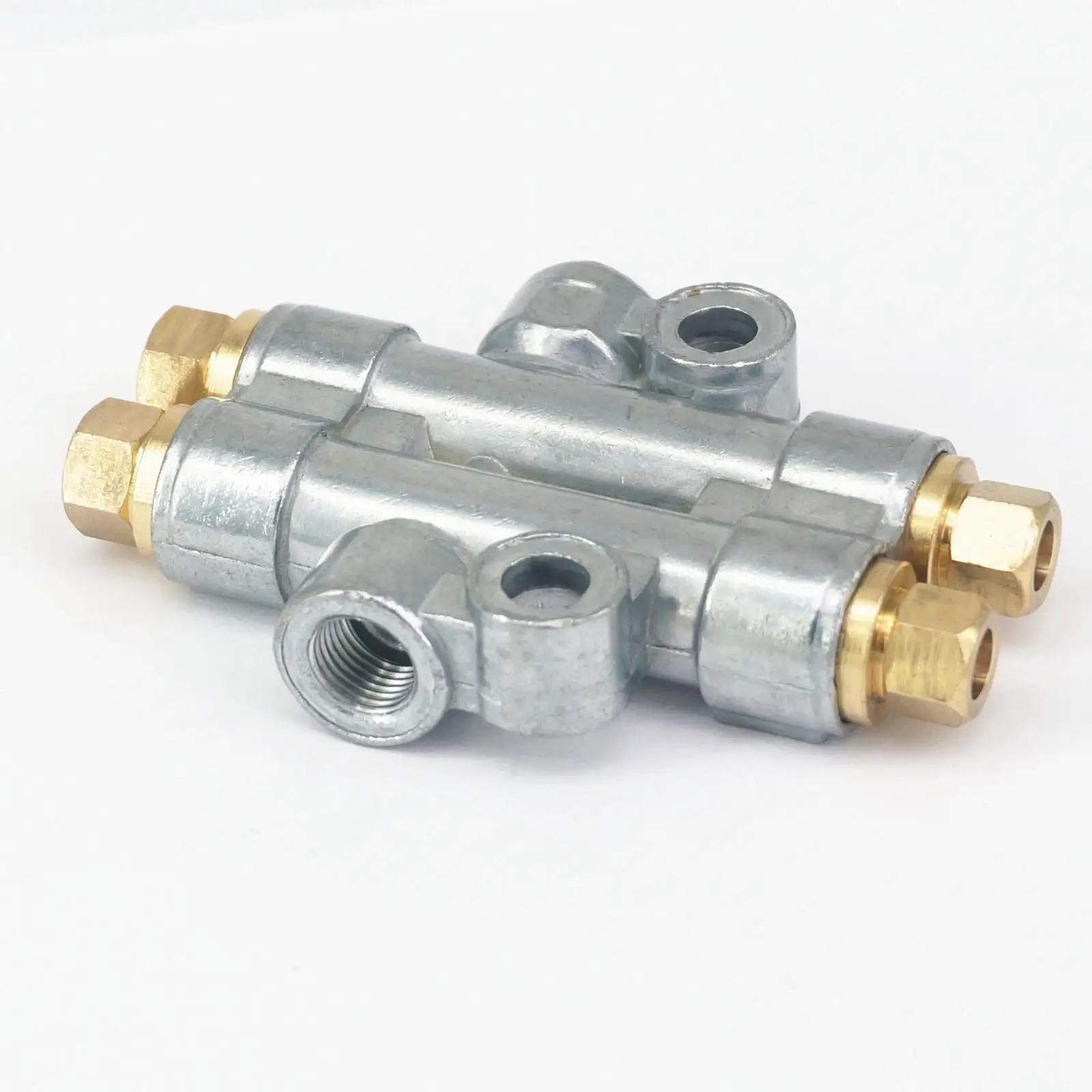 In M8x1 Out M10x1 2 Ways Aluminum/Brass Lube Oil Piston Distributor Value Manifold Block for Centralized Lubrication System