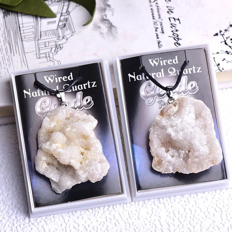 

1PC Natural Agate Geode Sphere Crystal Cluster Pendant Raw Stone Mineral Specimen Rough Irregular Decorative Gift Healing Stone
