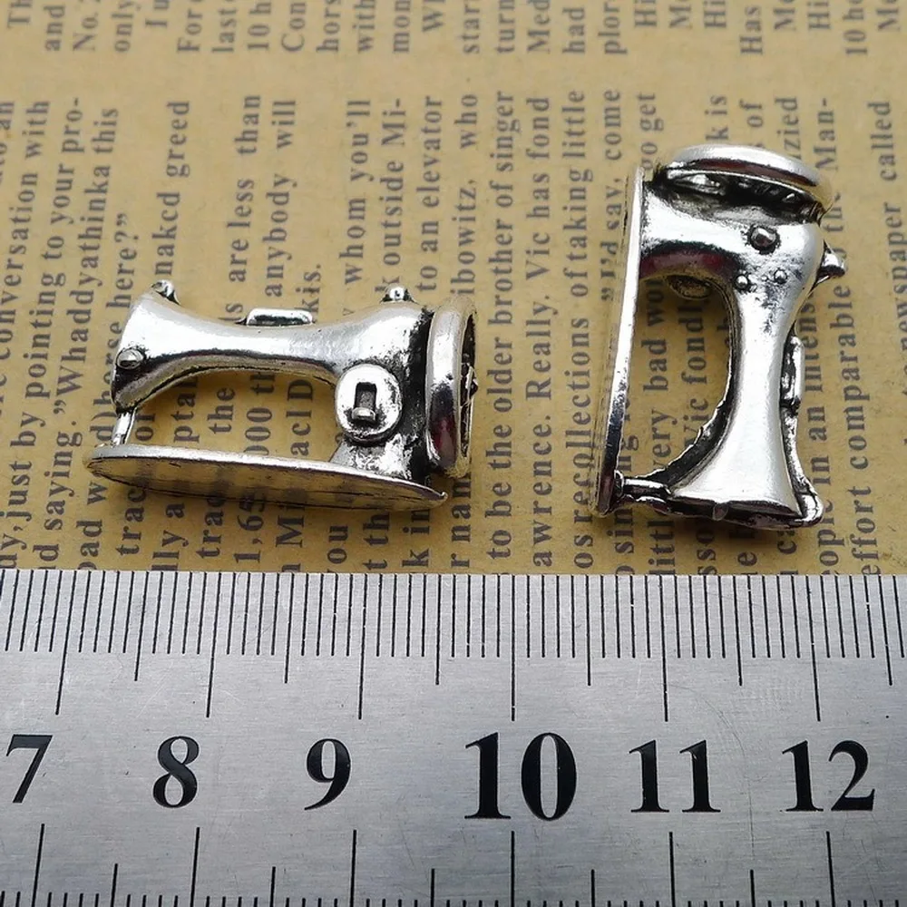 

30pcs Sewing Machine Charms 17mm x 27mm DIY Jewelry Making Pendant Antique Silver Color