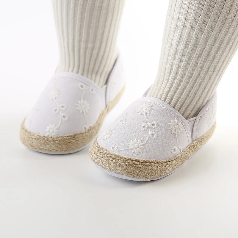 

New Spring and Autumn Newborn Solid Color Flower Cloth Shoes Baby Girls Casual Breathable Low-cut Soft-soled Toddler Shoes