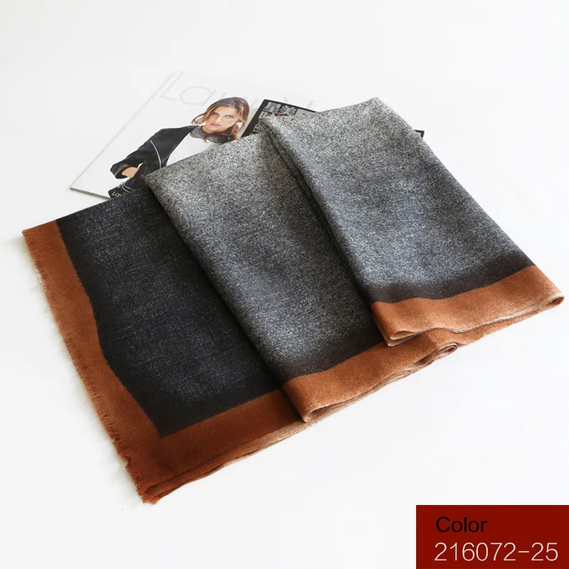 

Autumn and winter 2019 European and American style plain spray Dyed Wool Women's scarf color contrast warm windproof Cape
