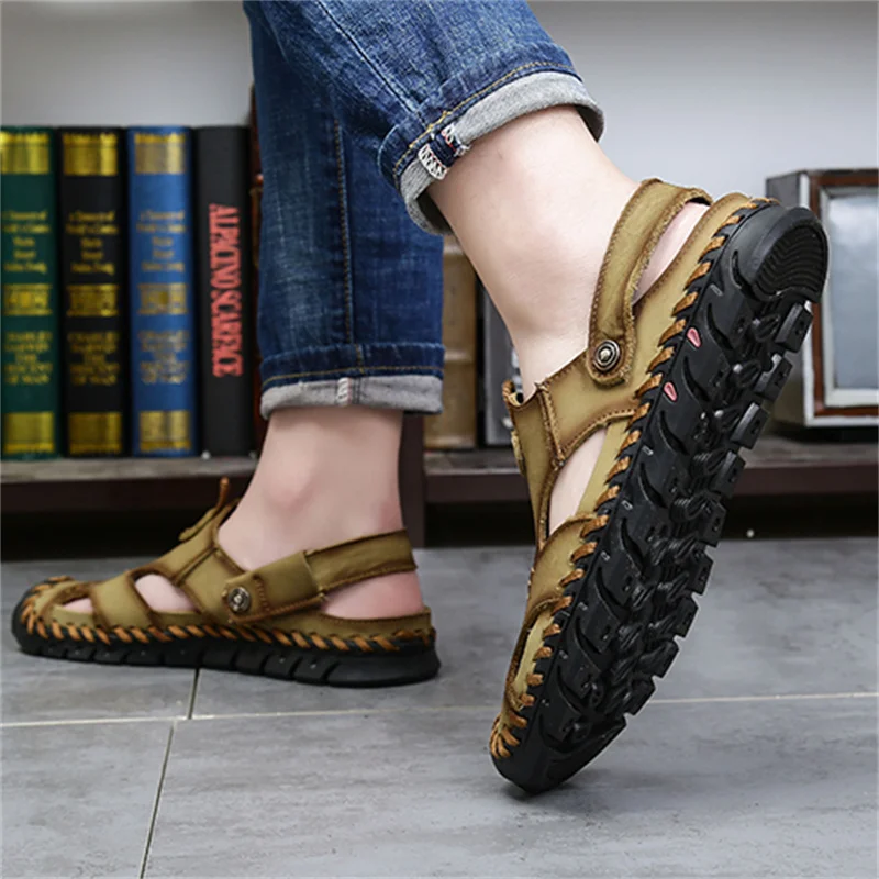 

Men's Outdoor Trekking Sandals Flat Bottom Non-Slip Anti-Collision Quick-Drying Beach Shoes Trekking Slippers Large Size 38-48