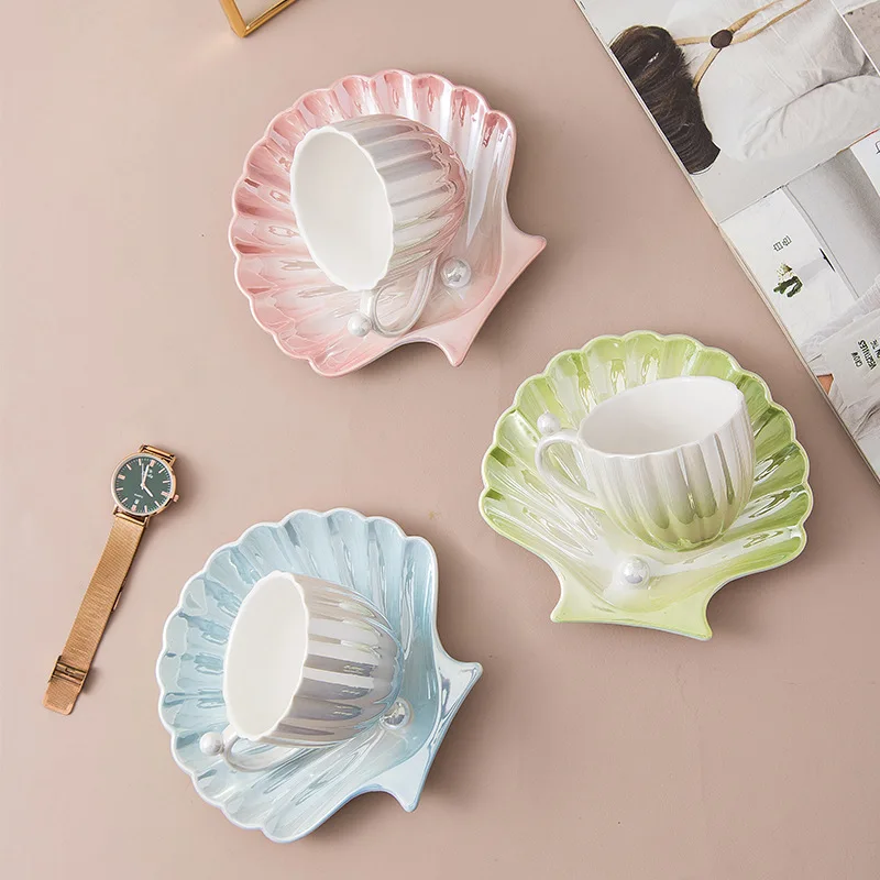 

Cute Shell Pearl Ceramic Cups and Saucers Gradient Color Creative Coffee Tea Cup Saucer Set Personalized Wedding Birthday Gifts