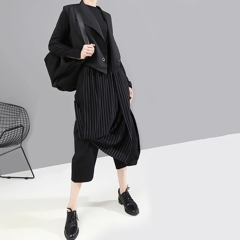 [EAM] High Elastic Waist Striped Black Asymmetric Trousers New Loose Fit Pants Women Fashion Tide Spring Autumn 1A933