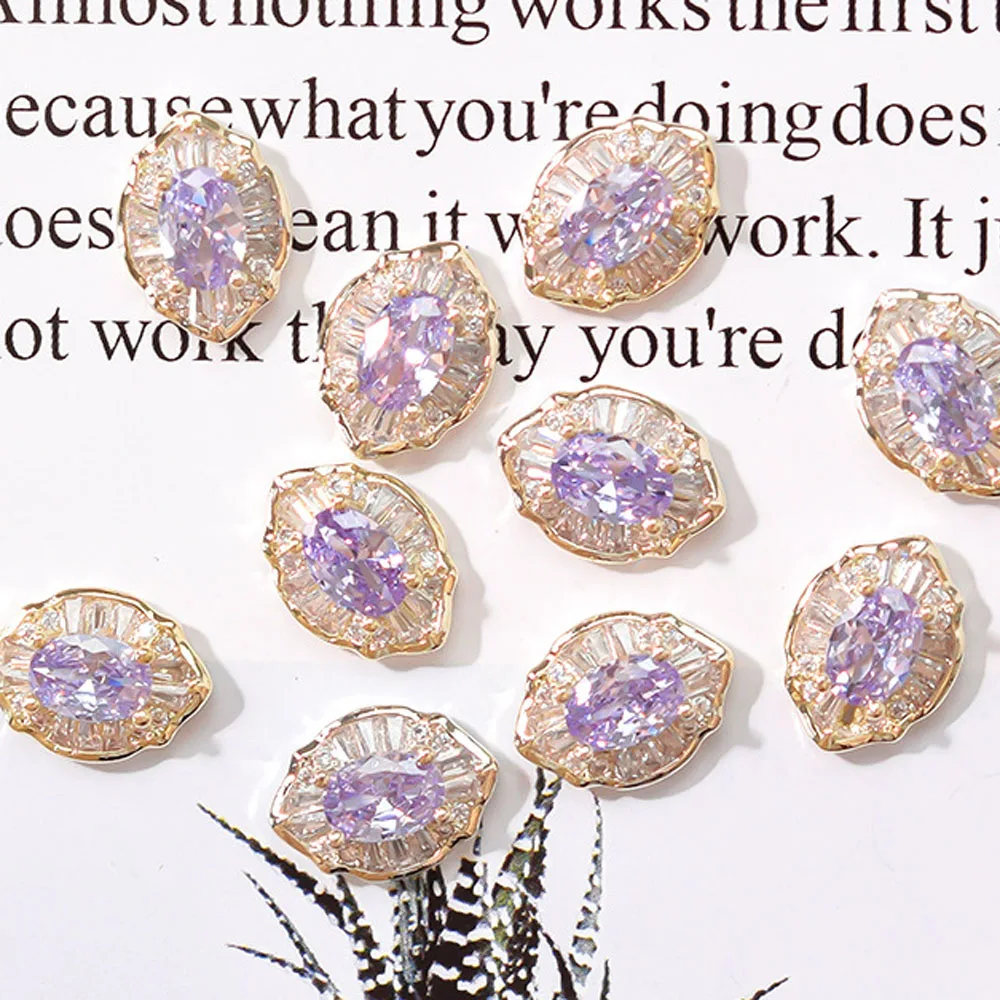 1 pcs Oval Zircon Nail Art Decorations 4 Color Rhinestone In The Middle 3D Crystal Alloy Charms Shiny Manicure Accessories 7*8mm