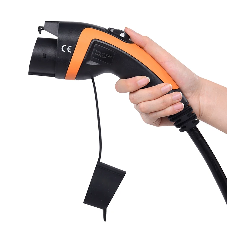 

New energy IEC 62196-2 32A 7.4kw Portable Type 2 Level 2 ccs2 charging gun cable for ev