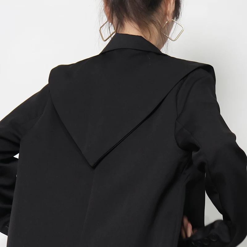 

TWOTWINSTYLE Minimalist Casual Blazer For Women Notched Long Sleeve Solid Joker Blazers Female Fashion New Clothing Spring 2021