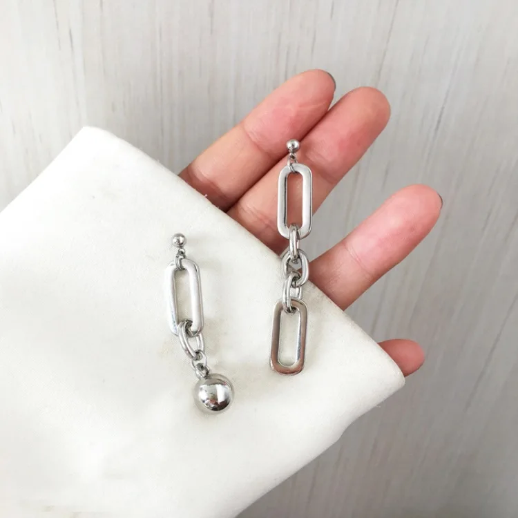

Chain Fashion Creative Korean Clip on Earrings Metal New Asymmetric Long Earrings