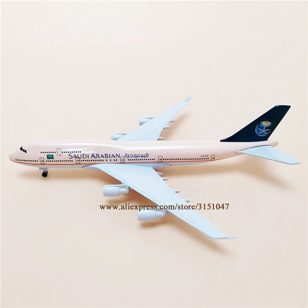 

Alloy Metal Air SAUDI ARABIAN Airlines B747 Boeing 747 Airplane Model Airways Plane Model Stand Diecast Aircraft Gifts 20cm