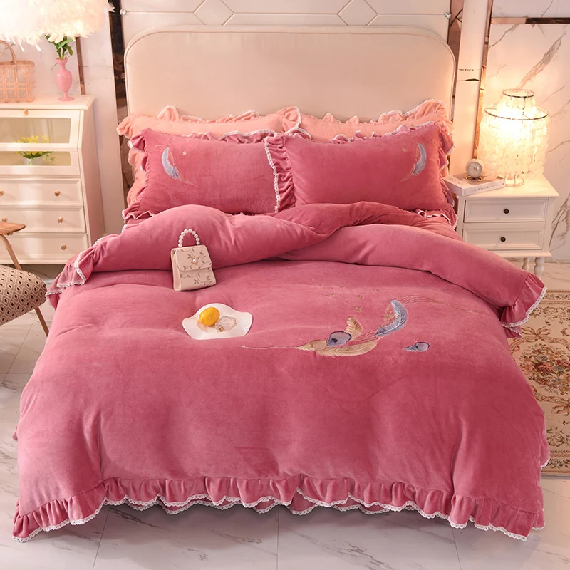 

4Pcs new Thickened warm milk wool Embroidery bedding sets queen king size duvet cover set bed skirt set pillowcase bedclothes.