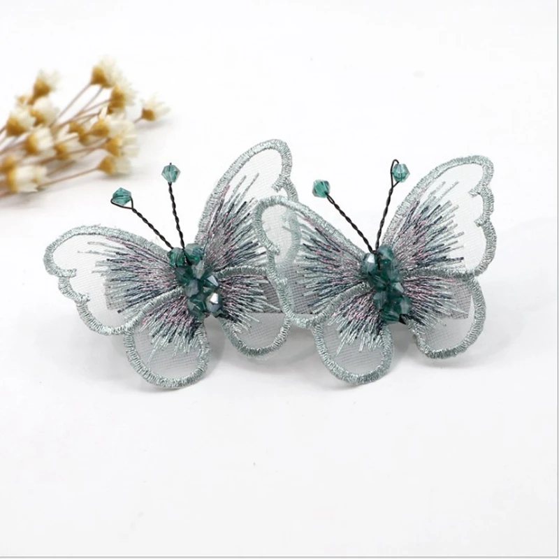 Декоративная заколка для волос с вышивкой из бисера и бабочек | Дом сад