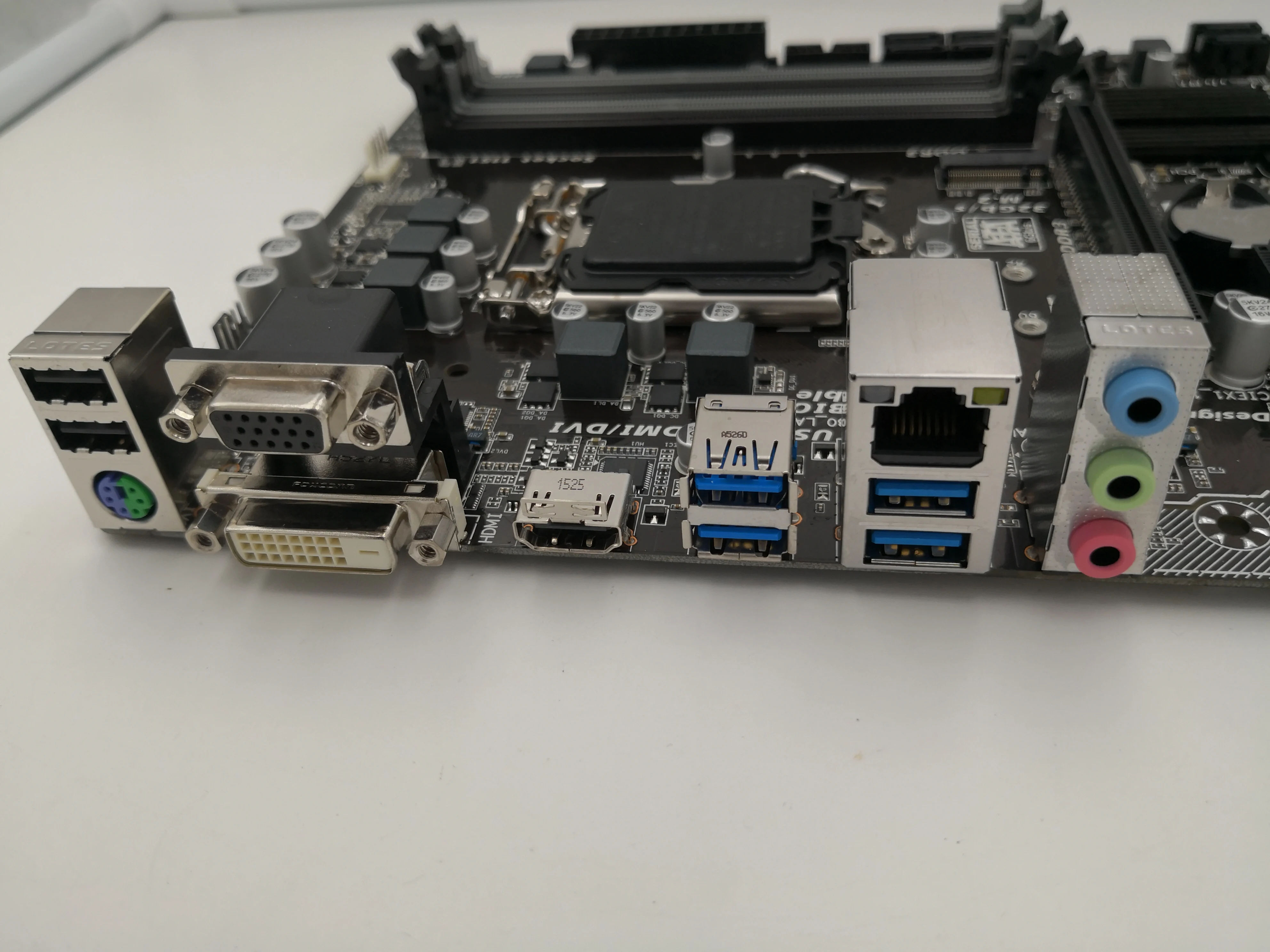 Gigabyte GA-B150M-DS3H DDR3 настольная материнская плата B150M-DS3H B150 LGA 1151 Core i7 i5 i3 32G SATA3 USB3.0 M.2