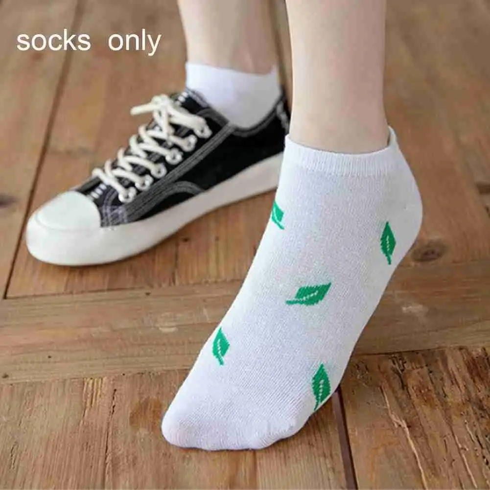 

Women's Socks & Hosiery