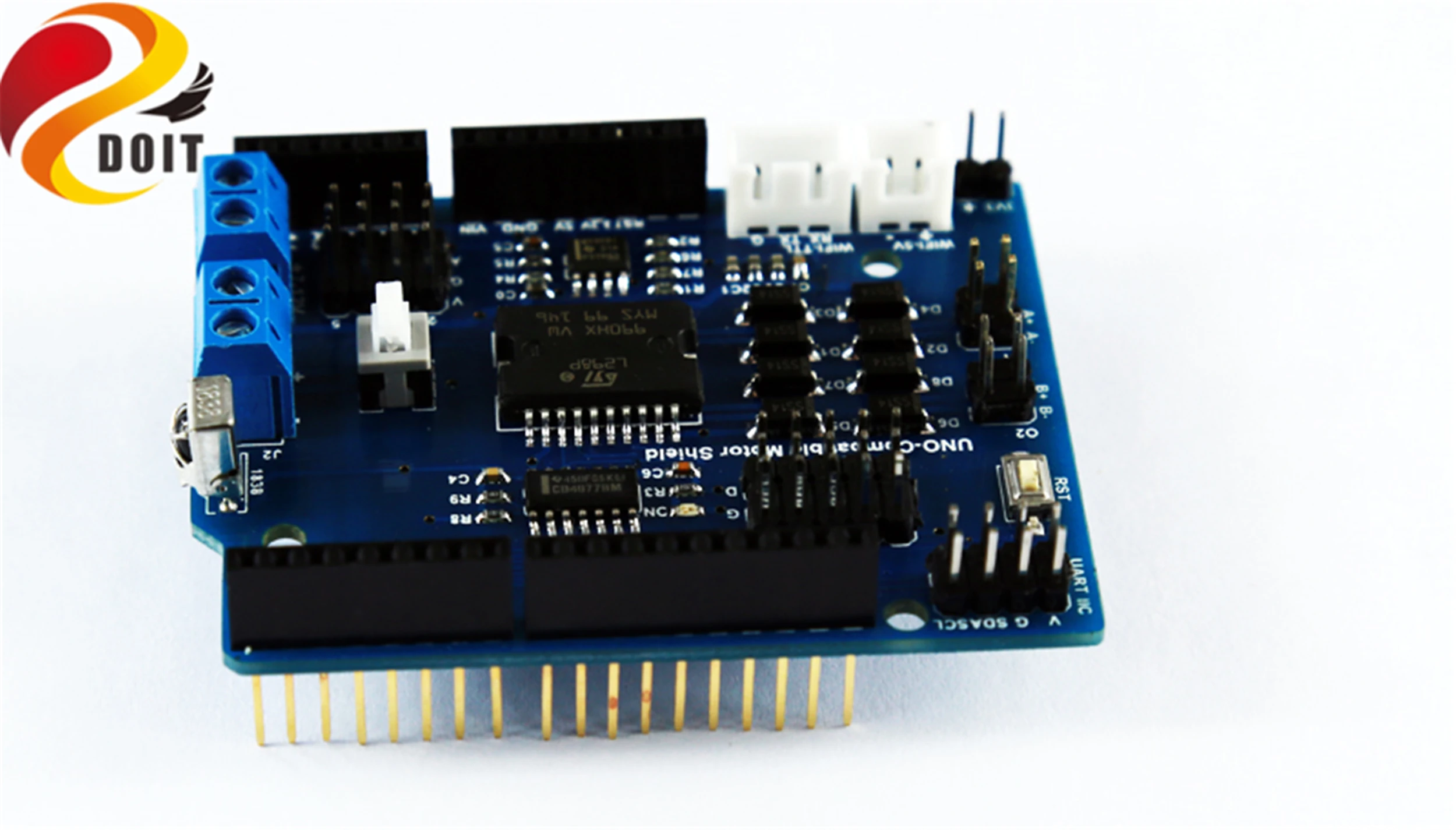 

SZDOIT 2-Way/4-Way Motor Servo Drive Board High Current L298P Chip RC Robot Car Chassis Part For Arduino Motor Shield