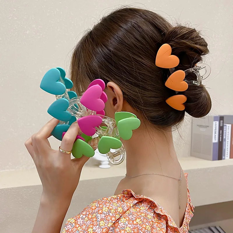 

Корейские милые заколки для волос в виде трех сердец