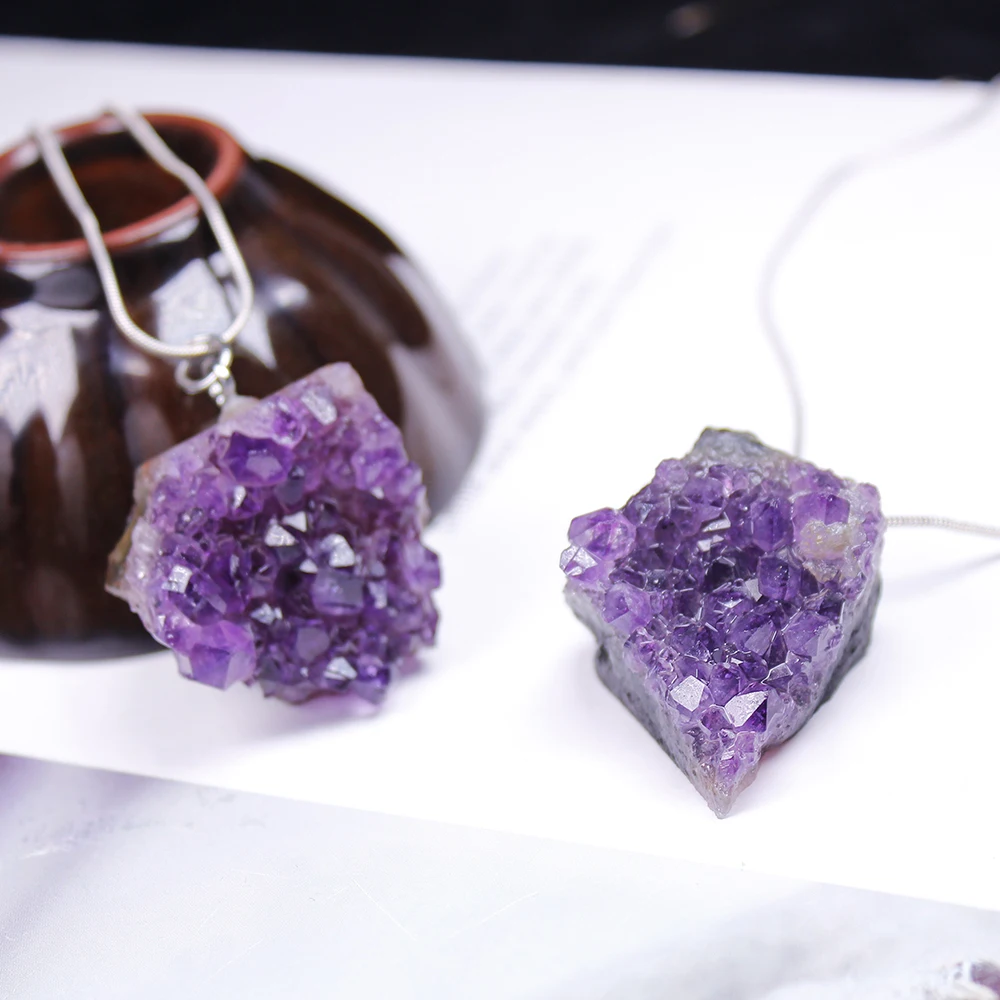 

Natural Crystal Necklace Healing Stones Specimen Purple Crystal Cluster Pendant Home Decoration Crafts Energy Gemstone Necklace