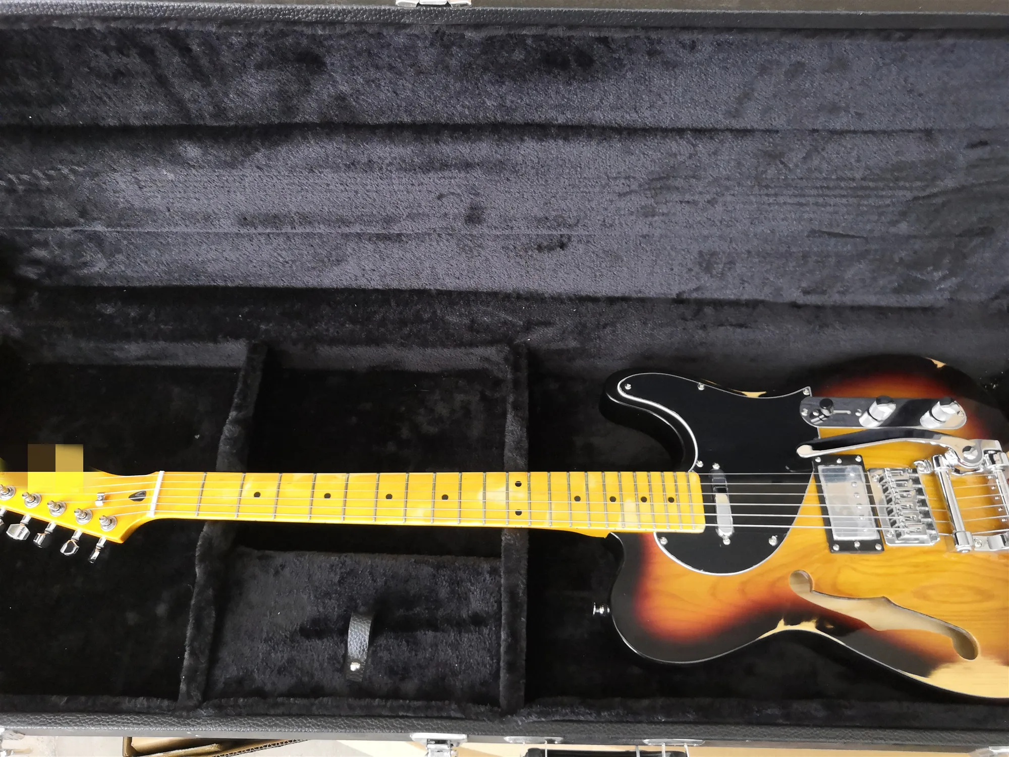 Полу полые F отверстие реликтовая sunburst Цвет tlr Гитары черная накладка клен гриф