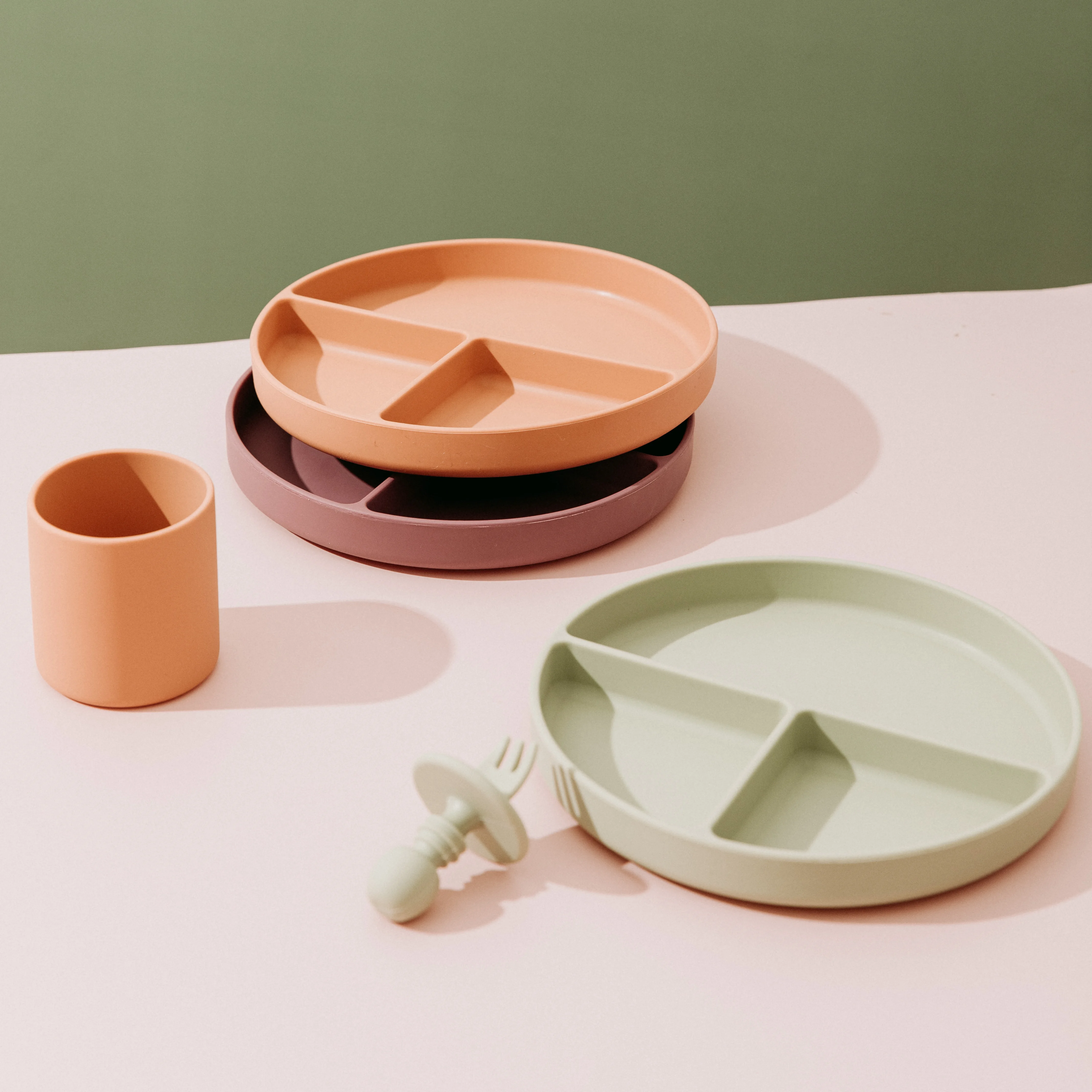 

3 pcs/set BPA Free Silicone Tableware Set Baby Dinnerware Anti-hot Training Plate Plate Fork Spoon Set Baby Supplies for Kids