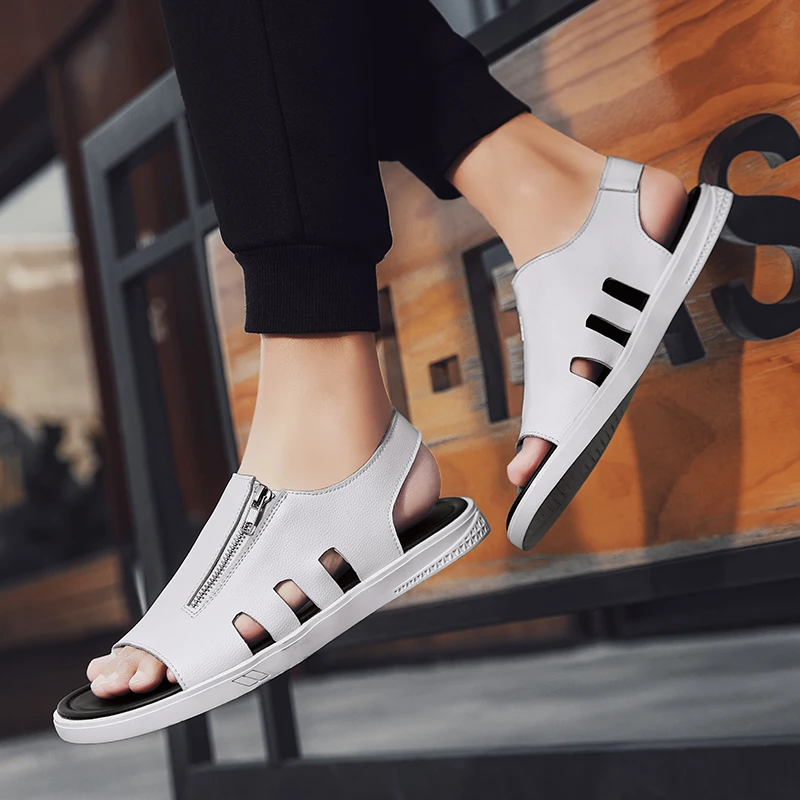 

CYYTL Men Beach Open Toe Breathable Sandals Slip-on Zipper Shoes Casual Leather Sandals Man Soft Slippers Leisure Flats