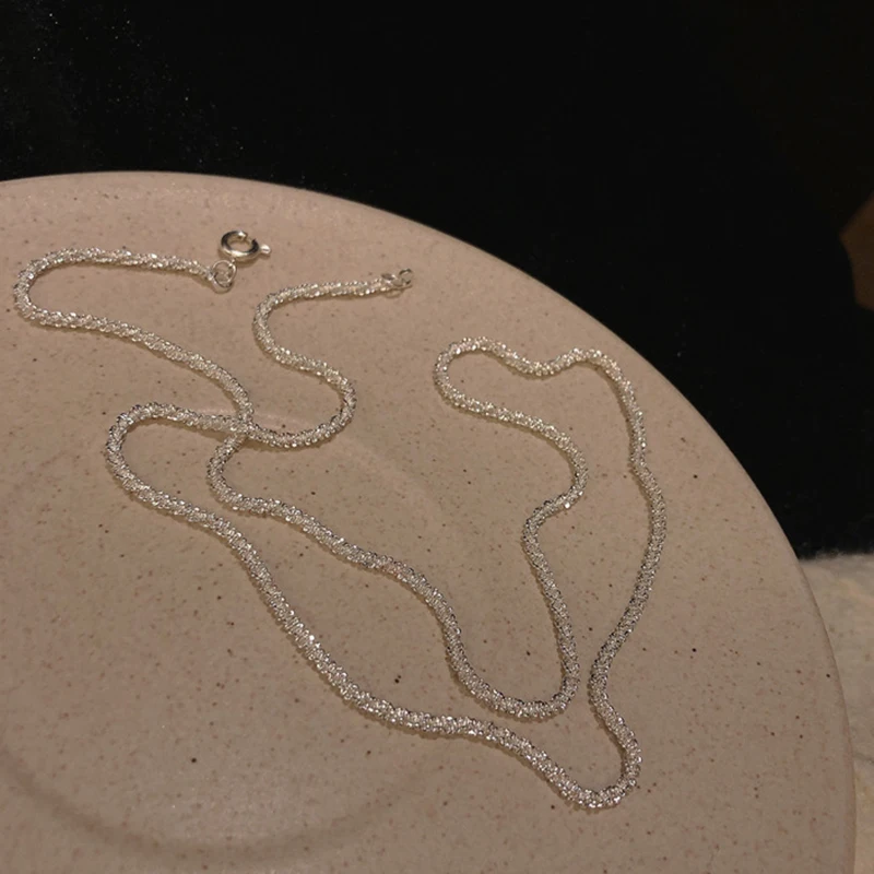 

Luxury Exquisite Choker Necklace For Women Silver Color Necklaces Collar Chokers Charm Short Clavicle Chain Womens Jewelry 2021