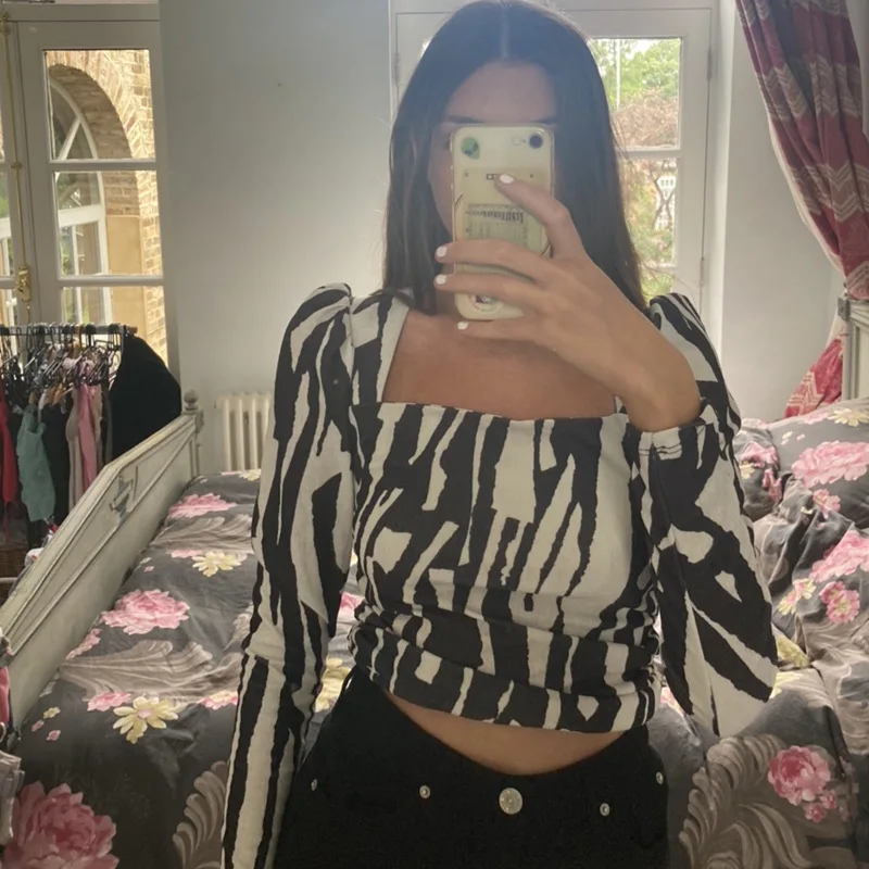 

Autumn New Product Striped Print Tie-dye Slim Drawstring Sexy Square Collar Temperament Elegant Long-sleeved T-shirt Women