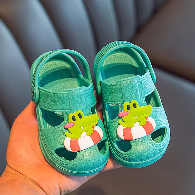 

Quality Kids Summer Slipper Baby Hole Shoes Children Non-slip Soft Floor Old Boys Girl Beach Sandals Fashion Personality Slipper