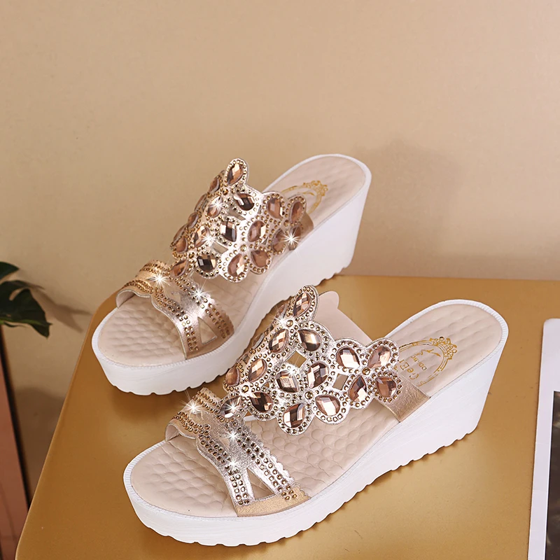 

2021 Summer New Luxury Fashion Designer Shoes for Women Slipper Women Big Size Flat Shoes 48 Size Sandals Light Casual Shoes