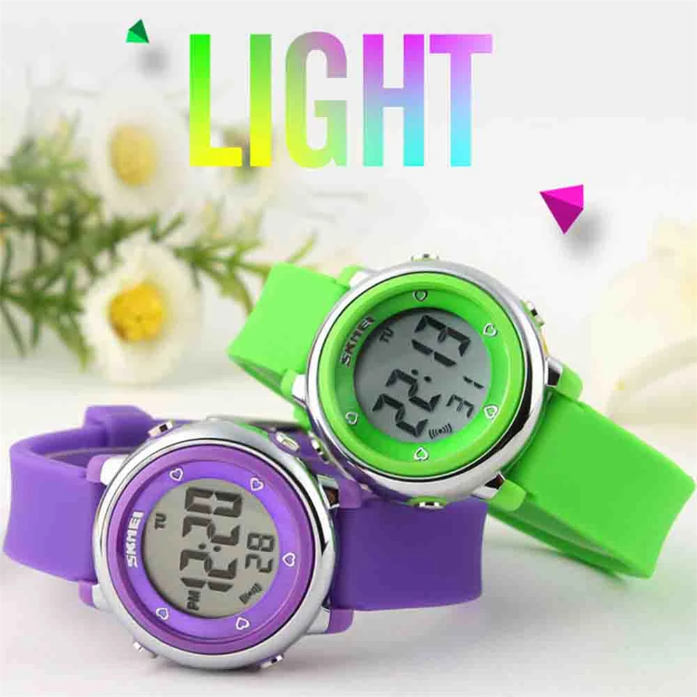 Часы детские цифровые электронные водостойкие до 50 м со светодиодной подсветкой