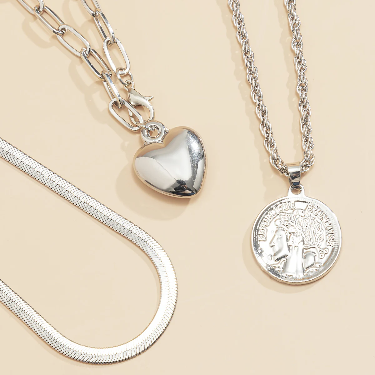 

SHIXIN Layered Snake Chian Choker Necklace for Women Fashion Long Chain with Heart/Coin Pendant Necklaces Set 2021 Jewelry Gifts