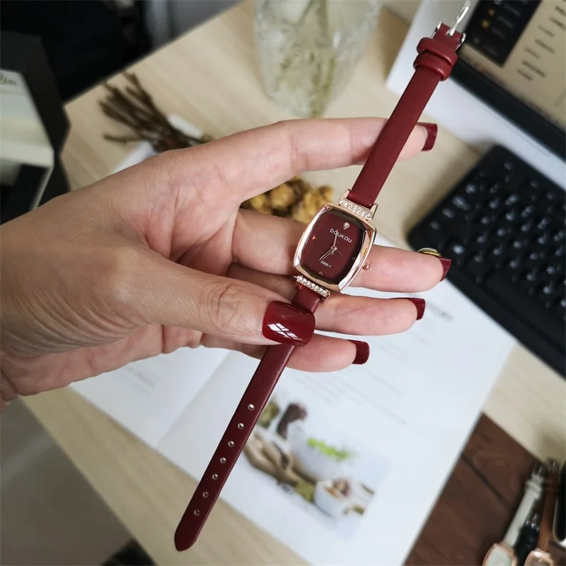 Роскошные модные женские часы Tonneau качественные с бриллиантами кварцевые