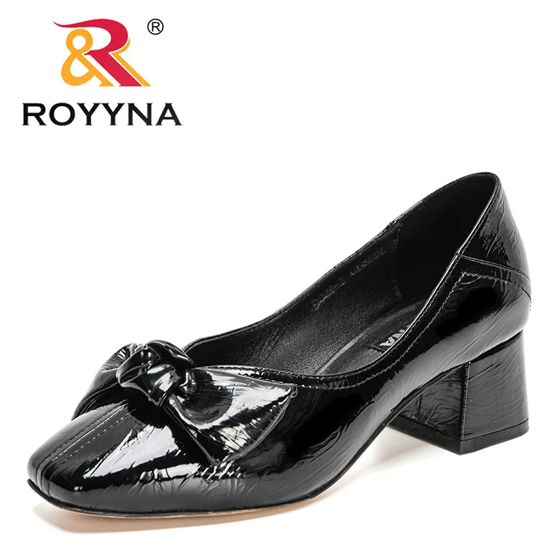 

ROYYNA 2021 New Designers Genuine Patent Leather Boat Shoes Women Square Toe Butterfly-Nkot Ladies Shoes Bow Pumps Chunky Heeled