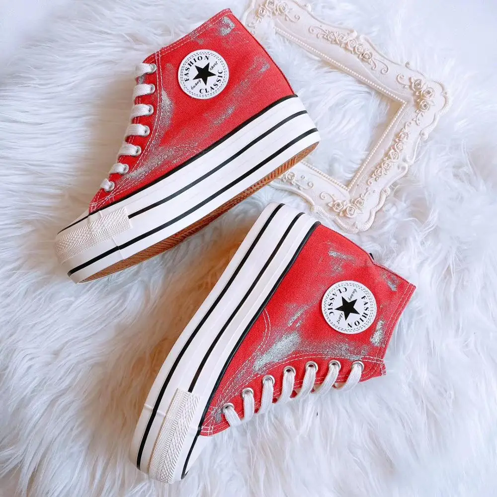 Высокие кожаные новые оригинальные индивидуальные с бриллиантами пятиконечные