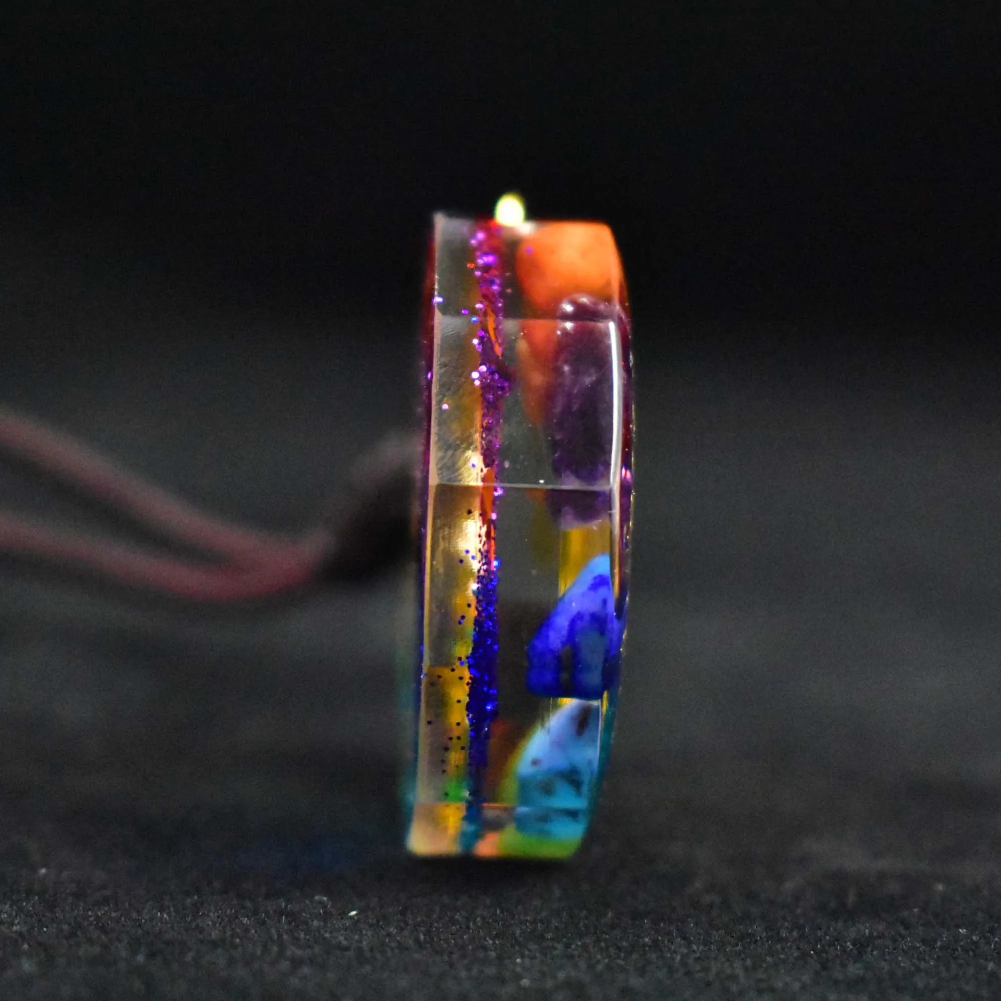 

Retro Reiki Healing Colorful Chips Stone Natural Chakra Orgone Energy Pendant Necklace Pendulum Amulet Orgonite Crystal Necklace