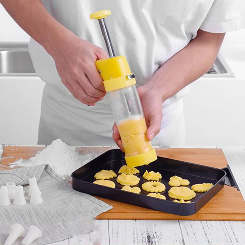 

K-STAR STORE Baking Tools Kitchen Utensils 4 Nozzle Template Cookie Molds For Home Biscuits Cream Decorators Decorating Guns