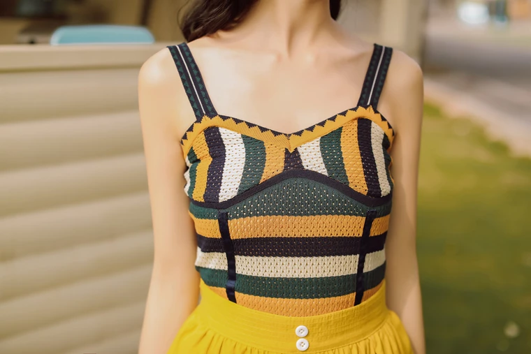 Новинка 2020 летний модный Цветной полосатый вязаный желтый жилет без рукавов топ +