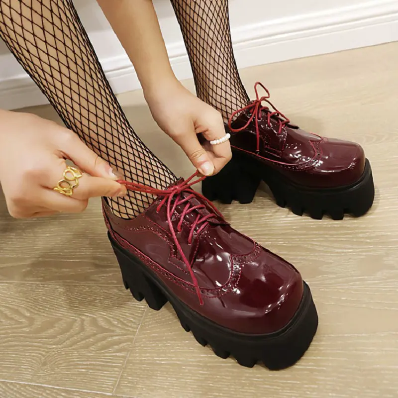 

Sianie Tianie Patent PU Leather Square Toe Brogues Design Chunky Platform Flats Womens Derby Shoes Plus Size 44 Oxfords Creepers