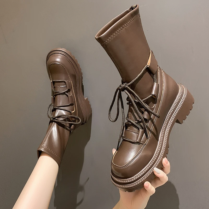 

Ботинки Martin Осень-Зима Новинка 2021 Корейская версия небольших кожаных ботинок с толстой подошвой короткие сетчатые красные женские ботинки