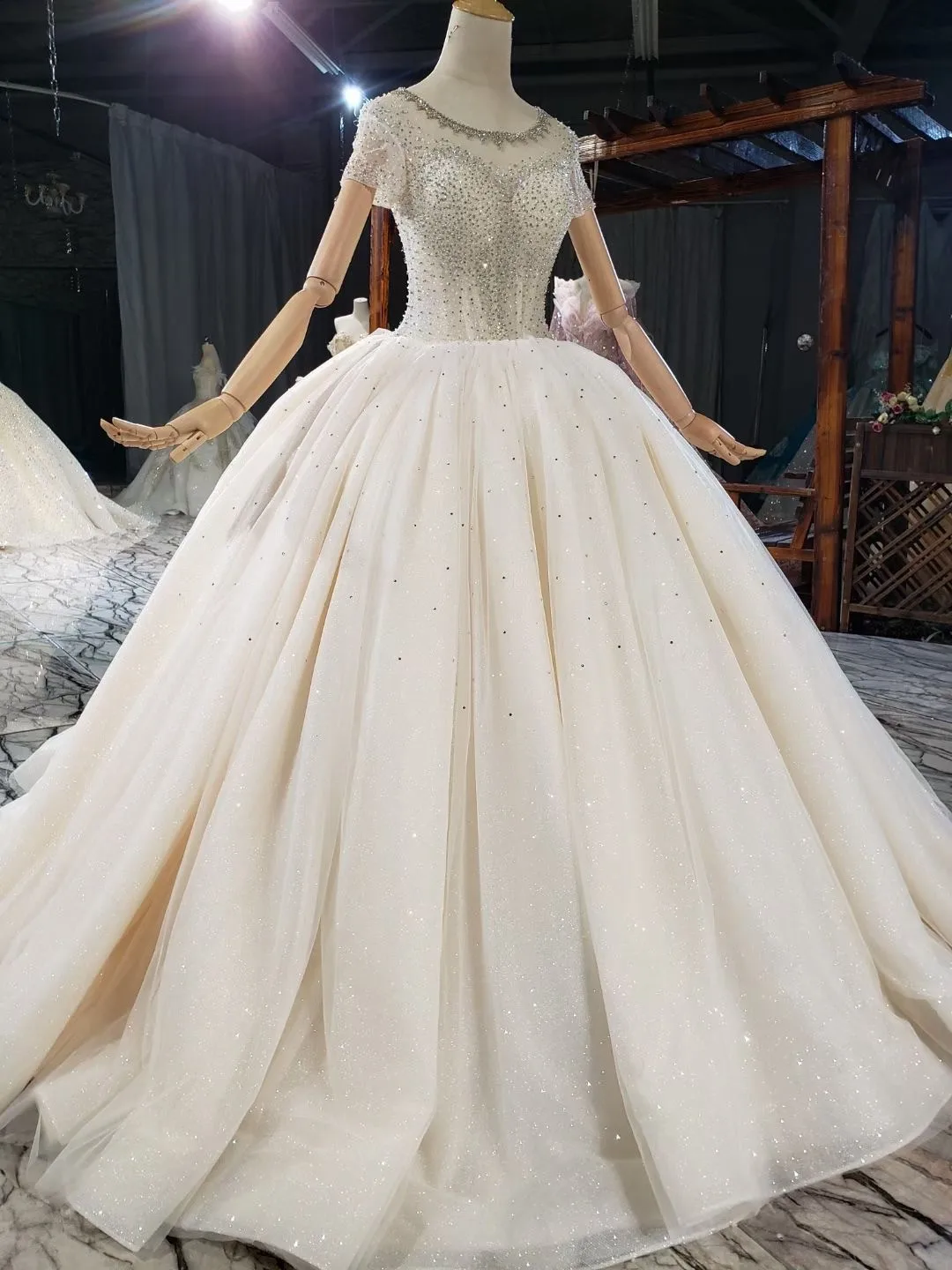 2021 Luxury Wedding Dresses Top Beaded Bling Bling Sheer Puffy Bridal Gowns Mairee Handmade Wedding Dresses