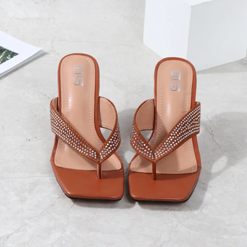 

2021 Europe and America Summer Women Slippers Rhinestone Square Toe High Heel Flip Flop Feminine Thick Heel Sandals