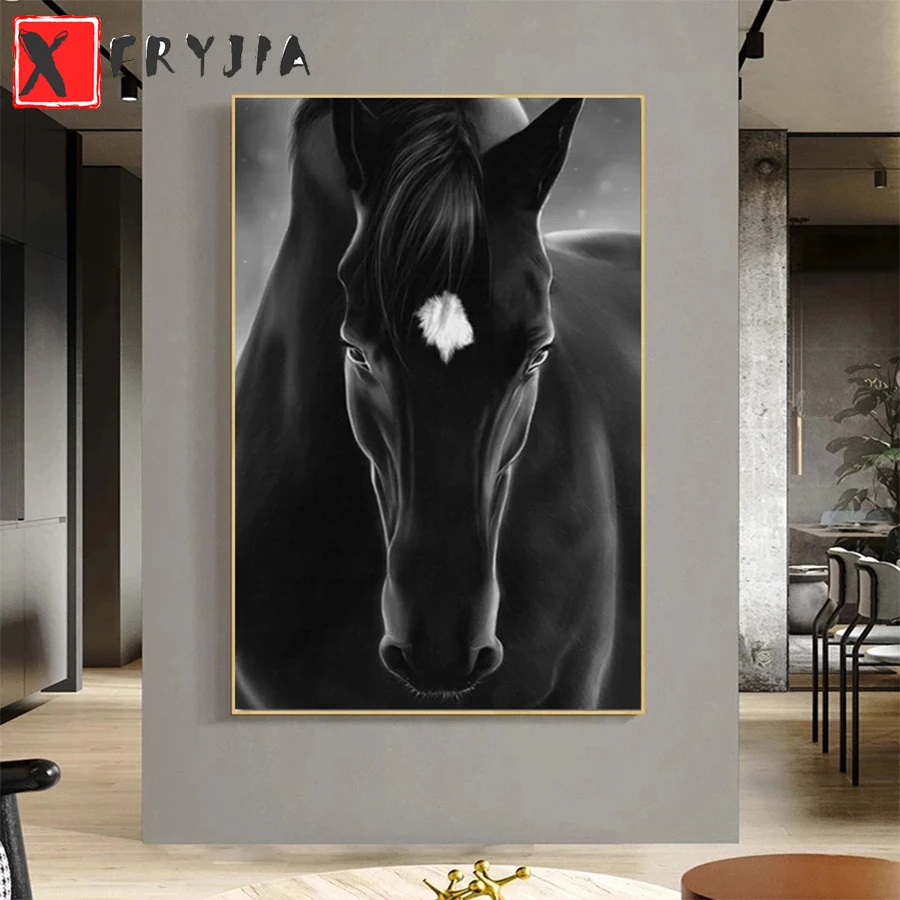 

Diamond Painting Modern black and white animal art dark horse 5d Cross Stitch Diamond Embroidery Mosaic Gift Home Decor