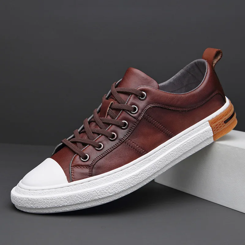 

Summer men's sports and leisure board shoes, comfortable and breathable low-top first layer cowhide soft bottom white shoes