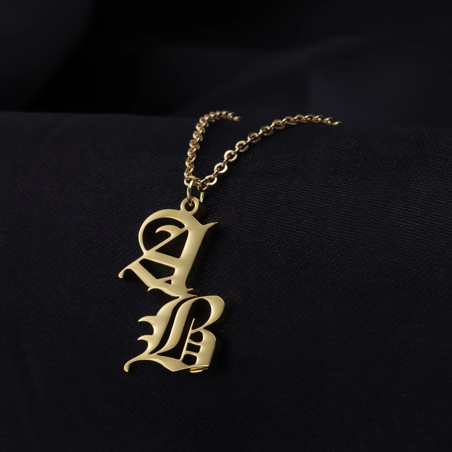 

Retro Double Name Necklace Personalized Old English Name NecklaceStainless Steel Jewelry For Women And Women Statement Nameplate