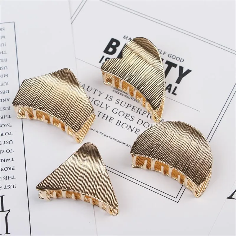 Женские заколки для волос в форме сердца и Луны из металлического сплава стиле