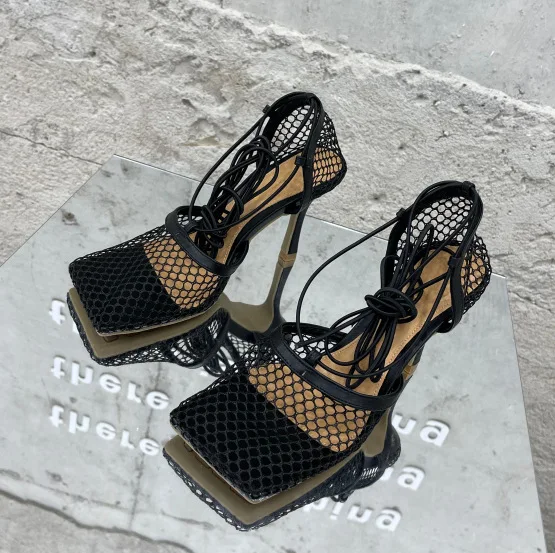 

2021 new women's shoes breathable mesh foot ring lace thin heel square hollow high heel sandals