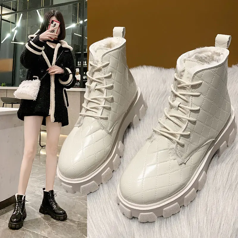 

Модные зимние мотоциклетные ботинки для женщин, ботинки до середины икры на шнуровке, черные, белые, зимние, весенние, из искусственной кожи,...