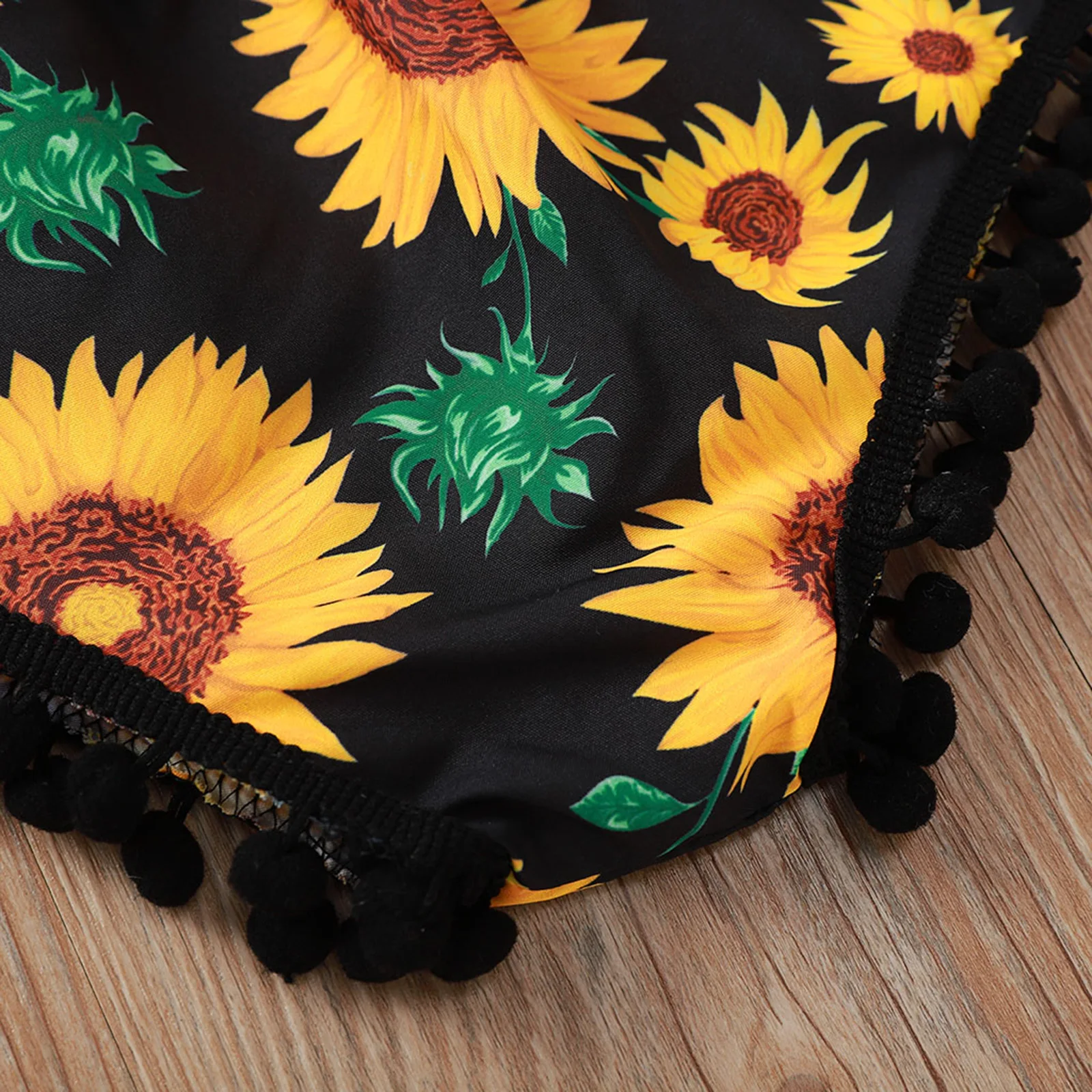 

Toddler Kid Baby Girl Summer Sleeveless Letter Top T-shirt+Sunflower Tassel Short Pants Set Clothes 2pcs Outfits For Baby Girls