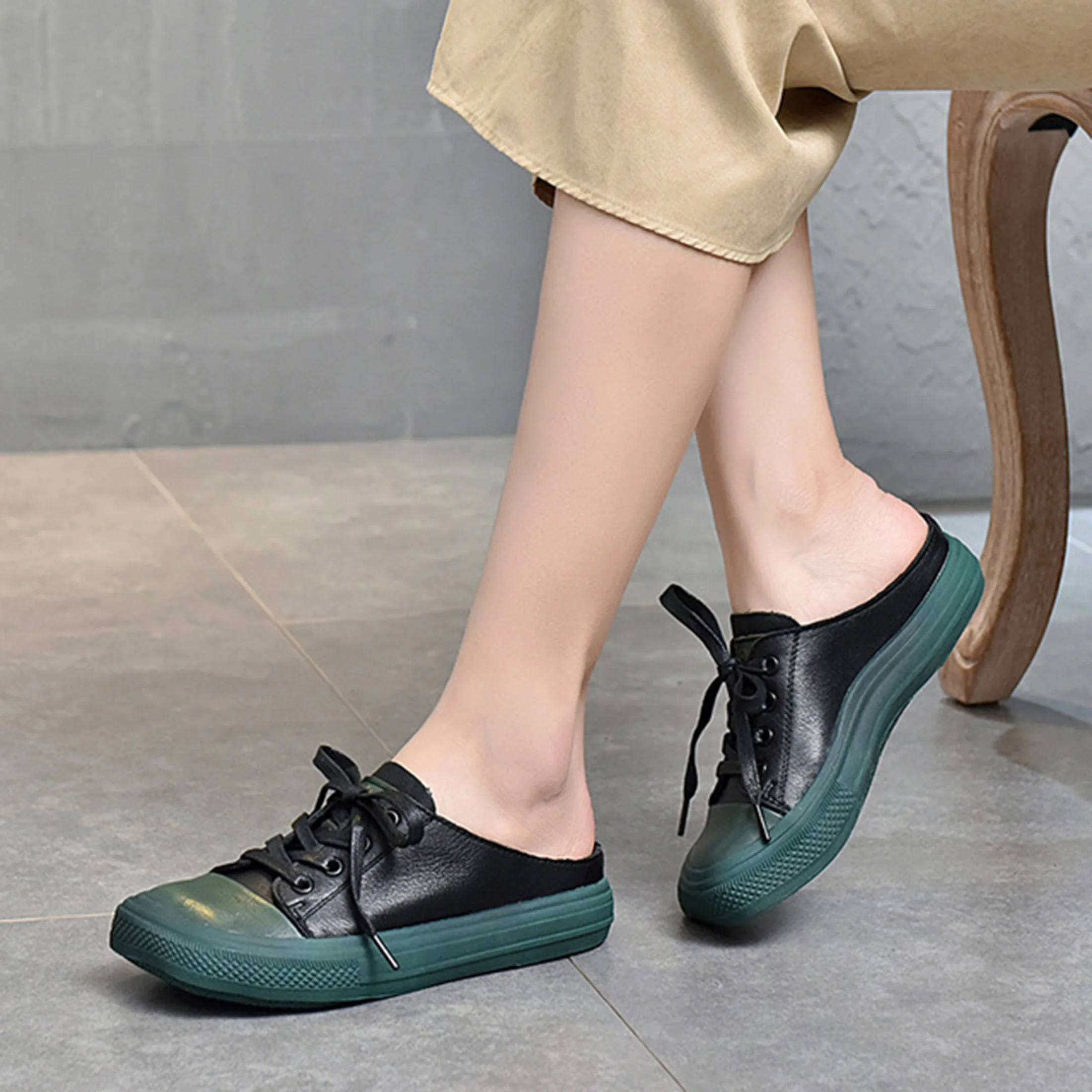 

Тапочки женские из натуральной коровьей кожи, на шнуровке