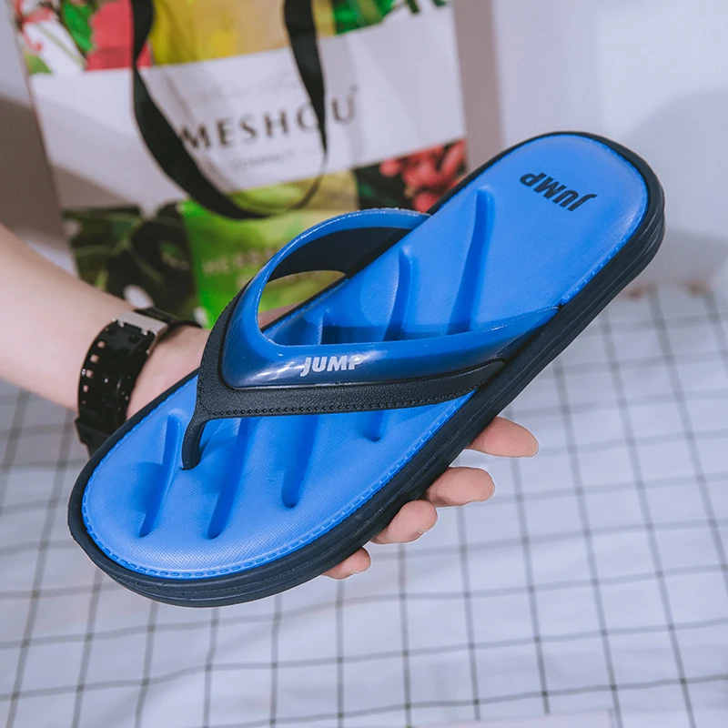 

CYYTL Men's Clip Toe Comfortable Soft Water Flip Flops Casual Summer Beach Sandals Hand Stitching Slippers Leather Couple Shoes